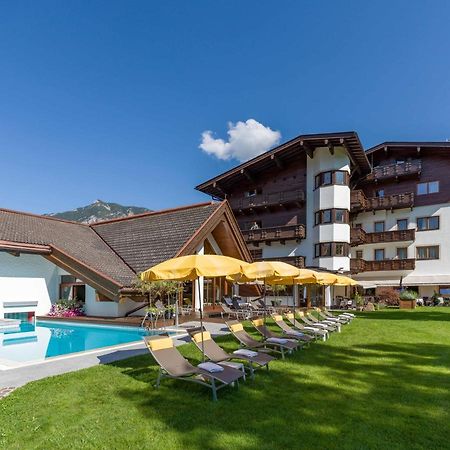 Hotel Karlwirt Pertisau Exterior photo